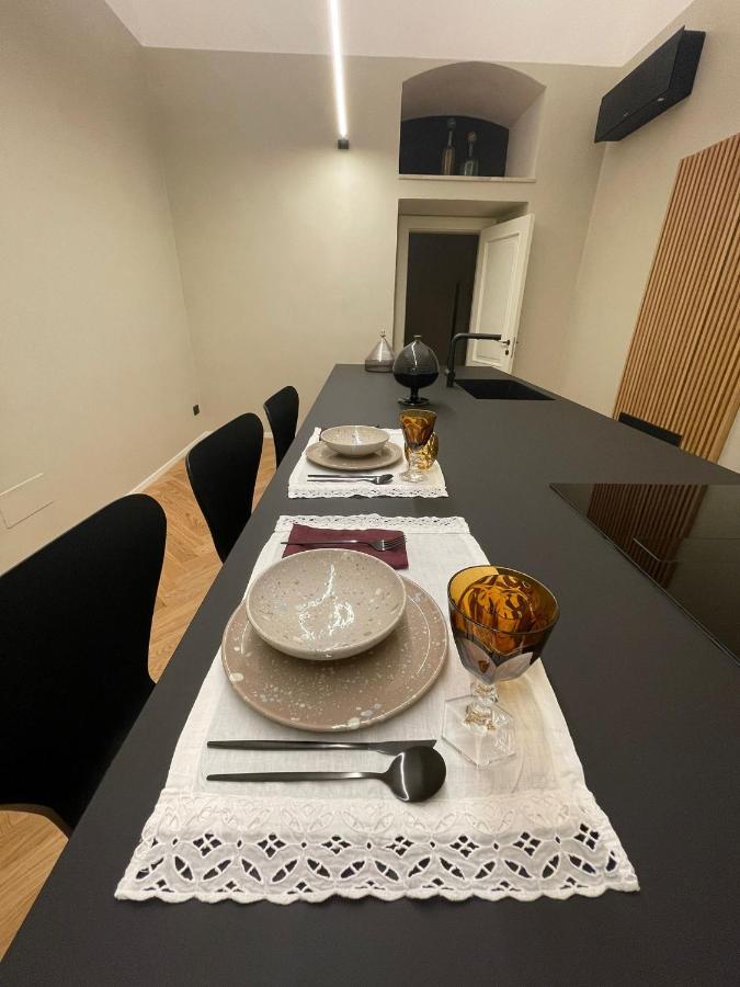 Meh Luxury Apartment City Centre Bari Exterior foto